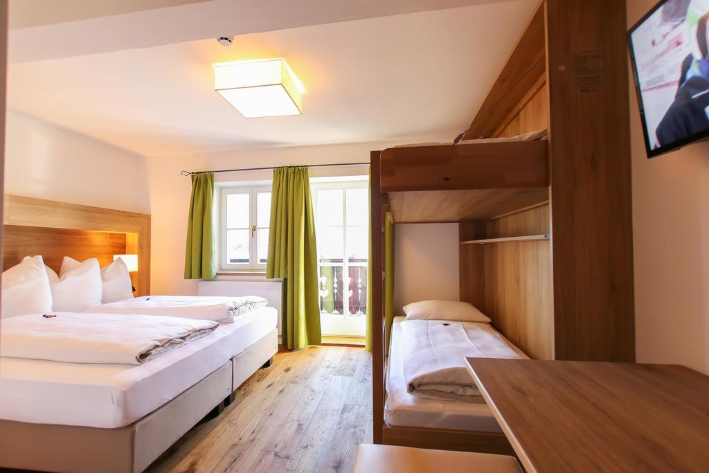 Hotel - Wirts'Haus "Zum Schweizer" Lofer Εξωτερικό φωτογραφία